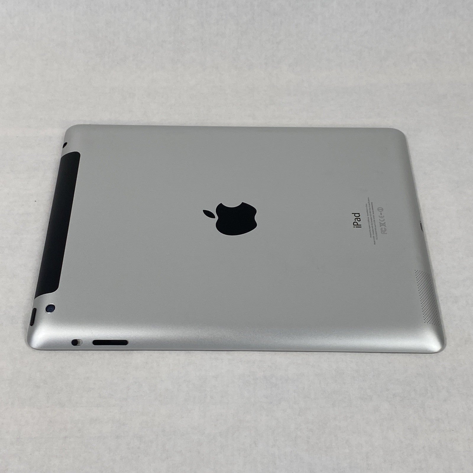 Apple iPad 4th Gen A1459 60GB 9.7" Wi-Fi Black IOS 10.3.3