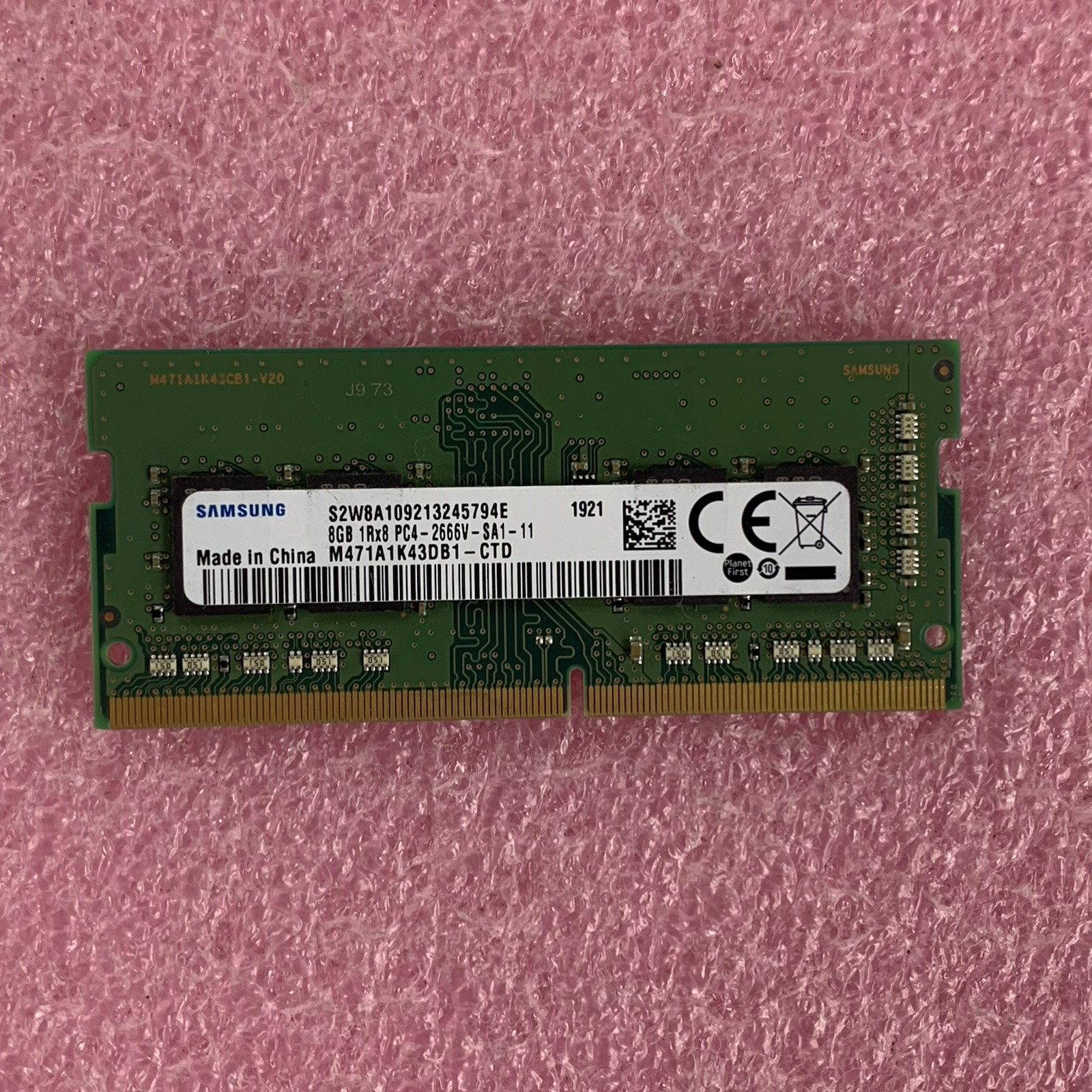 Samsung M471A1K43DB1-CTD  8 GB PC4-21300 DDR4-2666 Laptop Memory Ram1