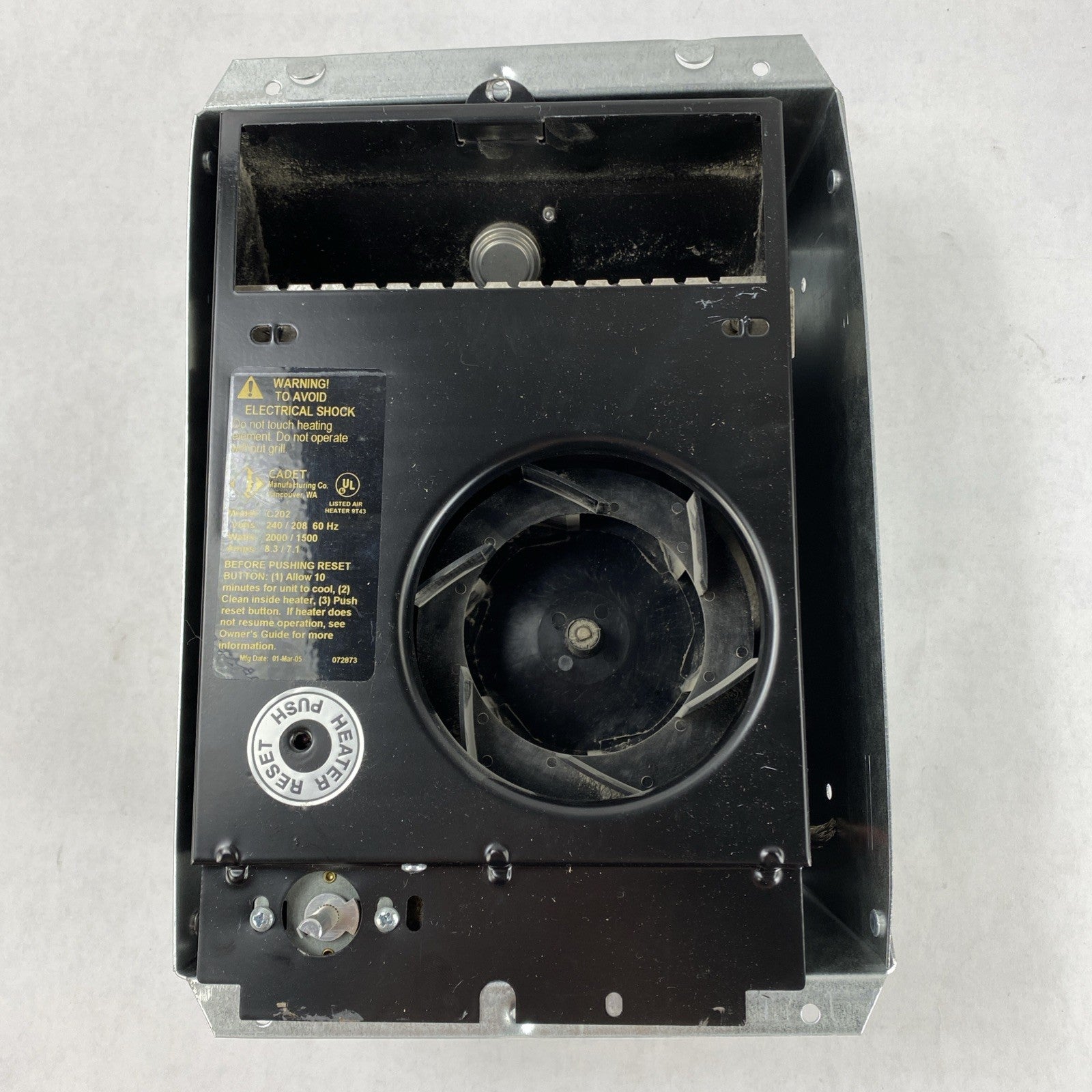 Cadet CSC152TW Wall Fan With Thermostat3