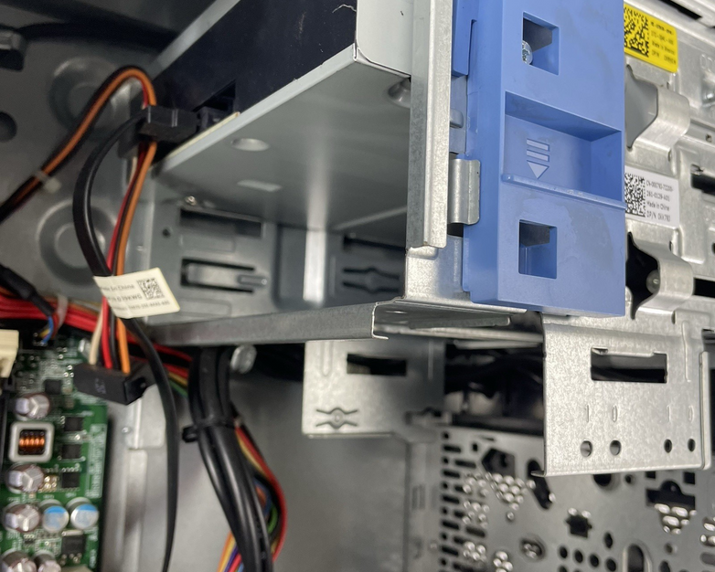 Dell Optiplex 990 MT i7-2600 3.40 GHz 4 GB RAM No HDD/OS