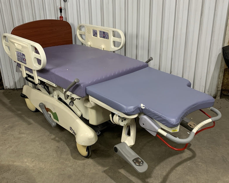 Stryker LD304 Birthing Bed Powers and Lifts Torso Hydraulic Stuck
