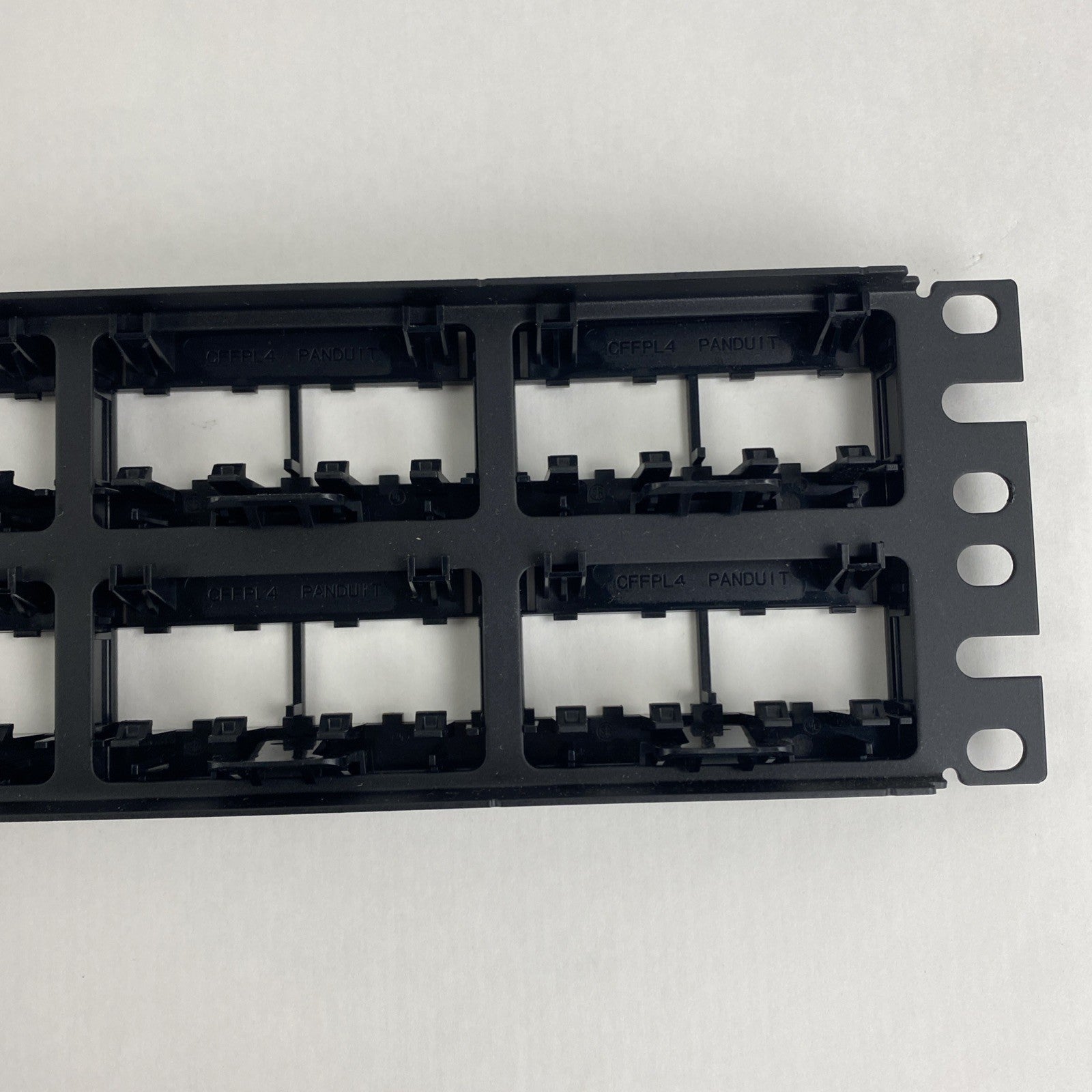 Panduit CPPL48WBLY Patch Panel Mini-Com Rack Mt 48 Port7