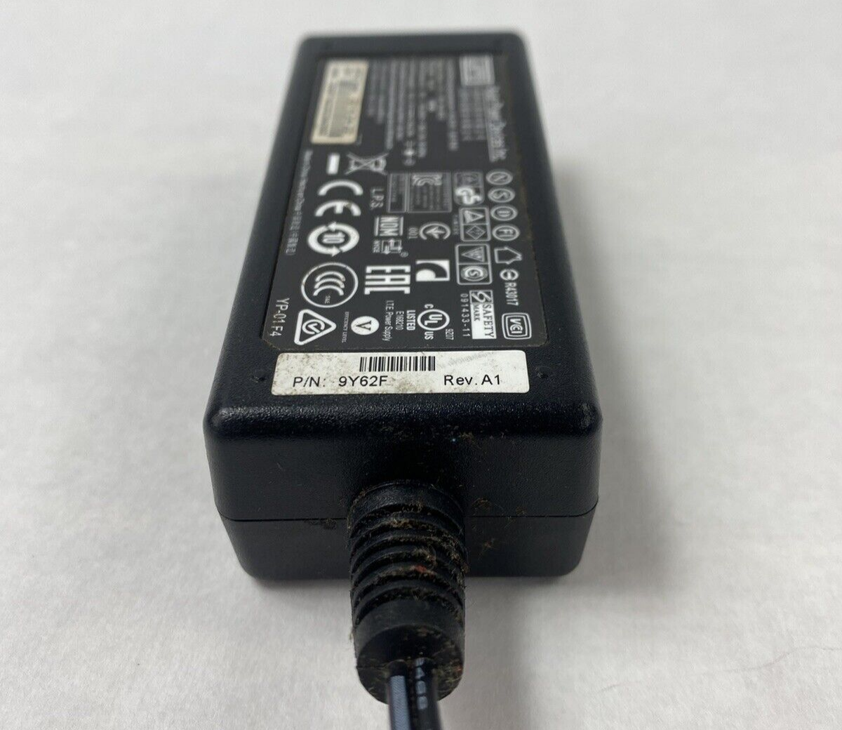 Lot of 5 Asian Power Devices DA-30E12 12V 2.5A 30W AC Adapter