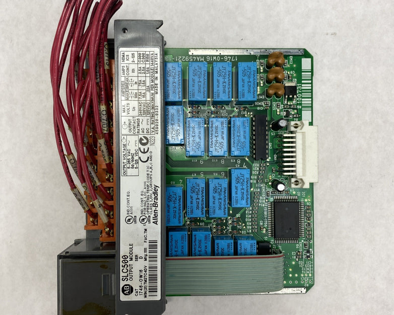 Allen-Bradley SLC500 Output Module 1746-OW16 Ser. D - Missing Cover And Untested