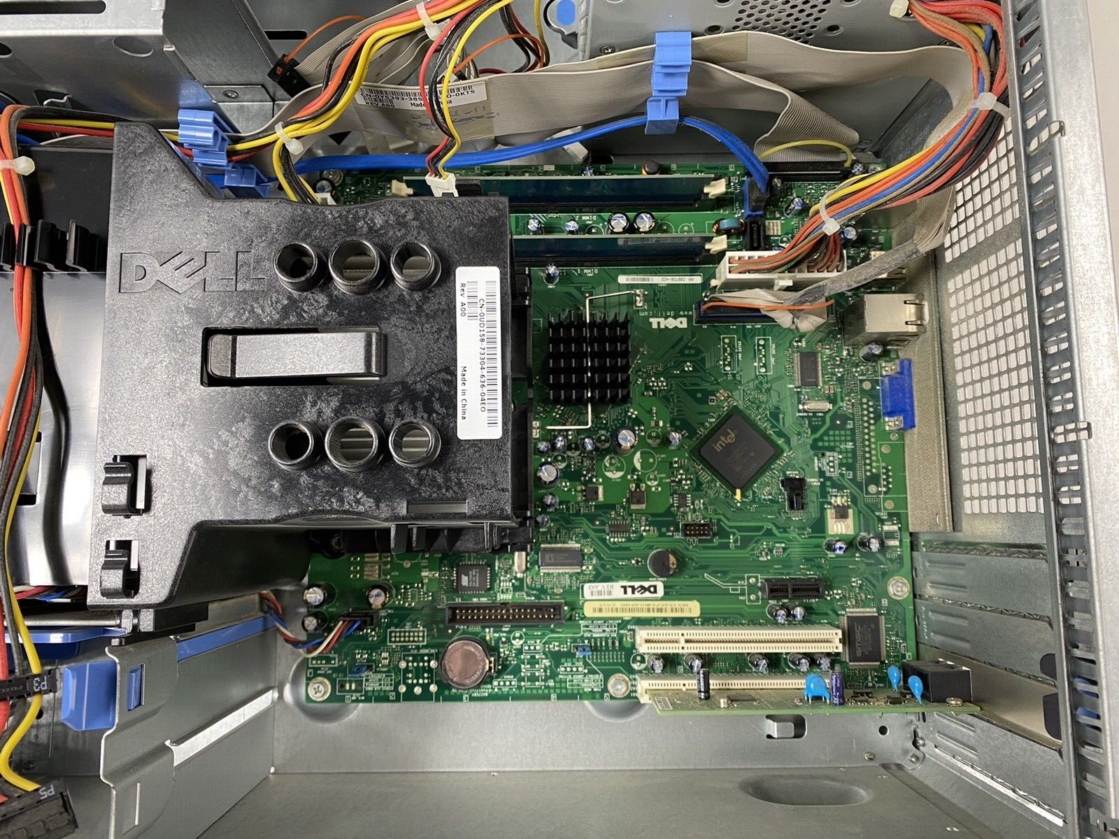 Dell Dimension E310 MT Intel Pentium 4 2.80GHz 1GB RAM No HDD No OS