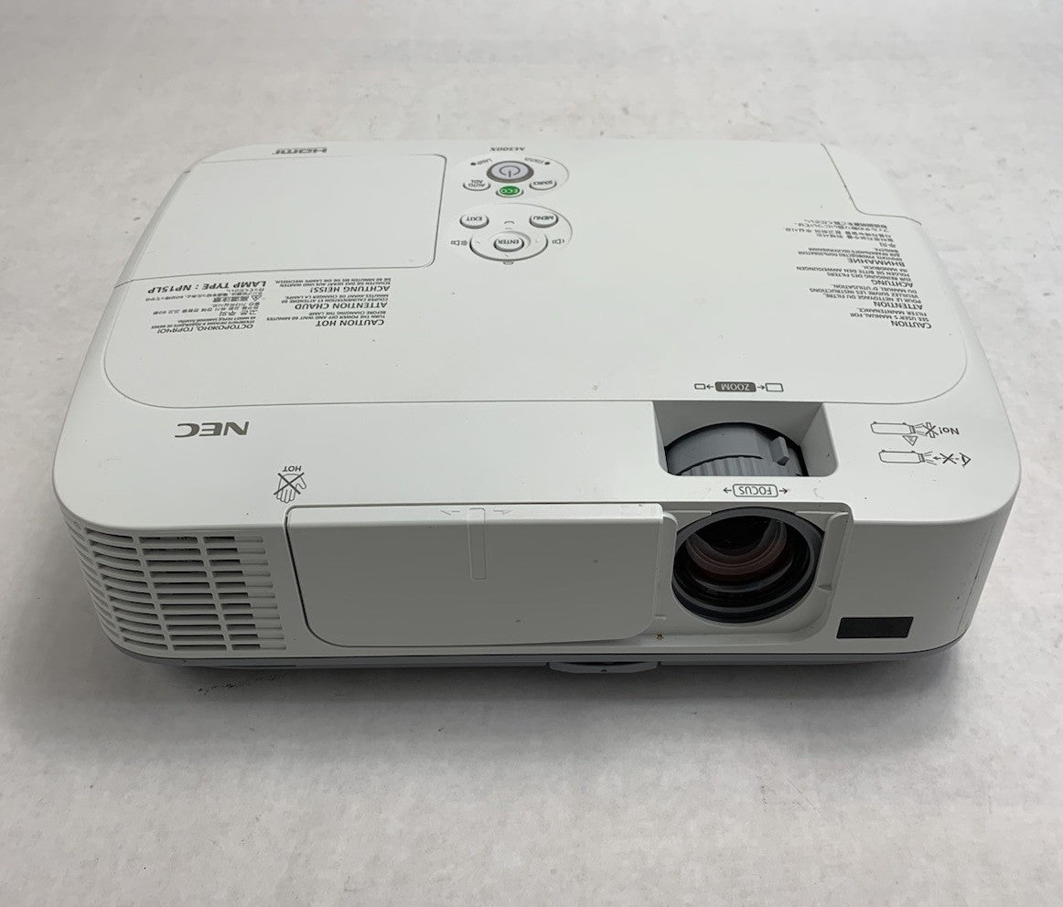 NEC NP-M300X LCD Lamp Projector 144 Lamp Hours w/ Remote1