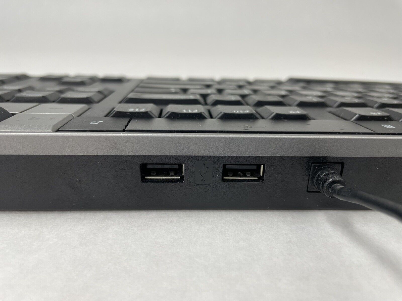 Dell Y-U0003-DEL5 USB Multimedia Keyboard W/ 2 USB Ports U473D Lot of 5