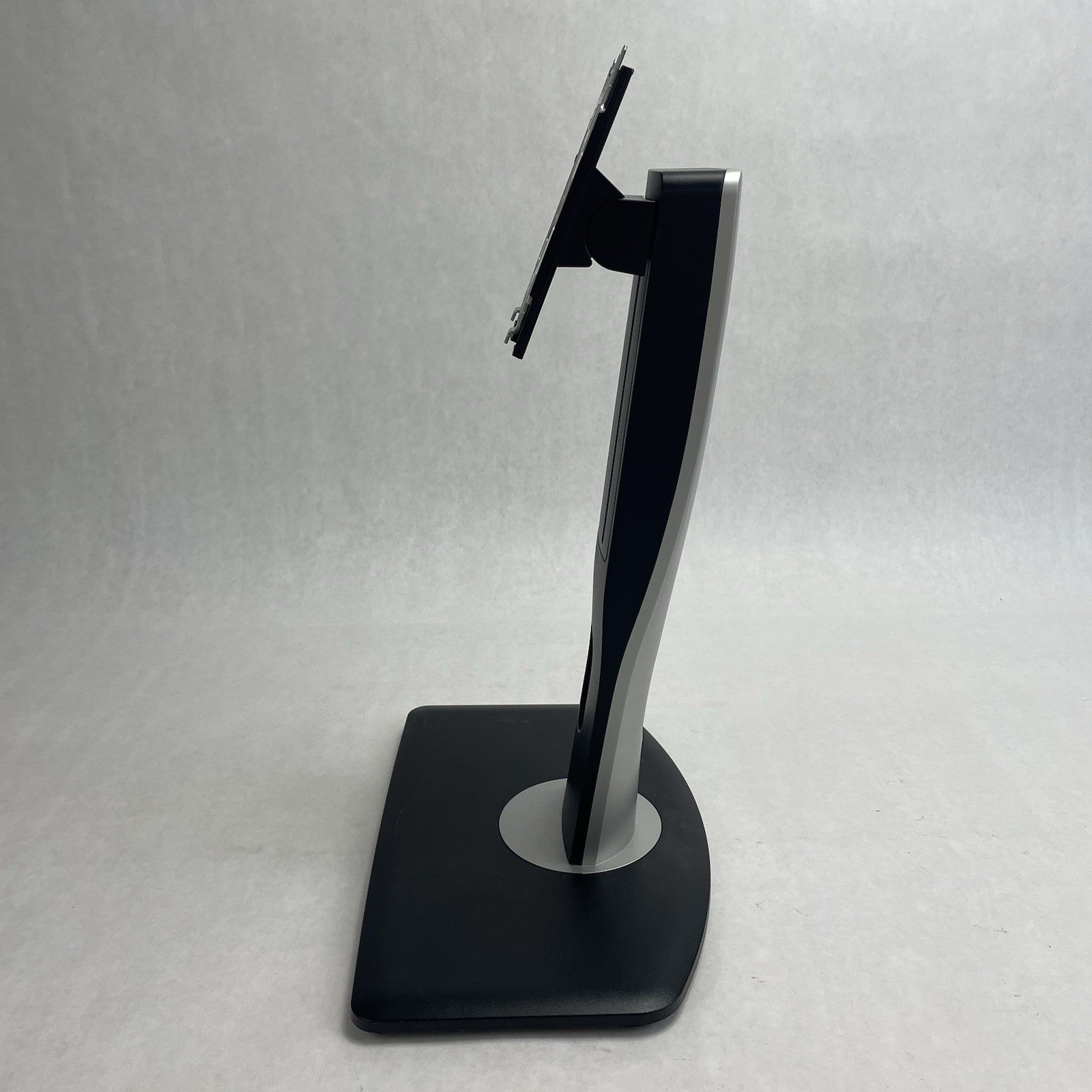 Dell P2212H Adjustable Monitor Stand