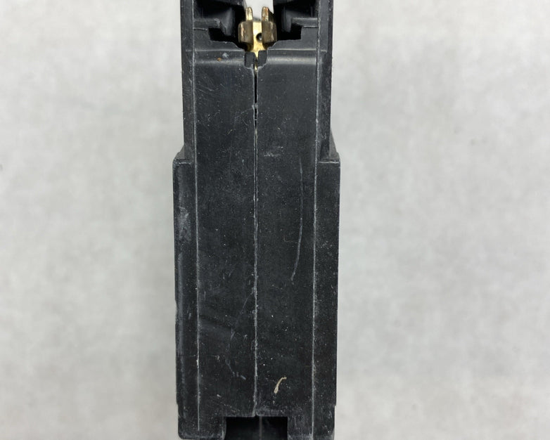 General Electric Model C THQL1120 20A Plug In Circuit Breaker Box Of 10