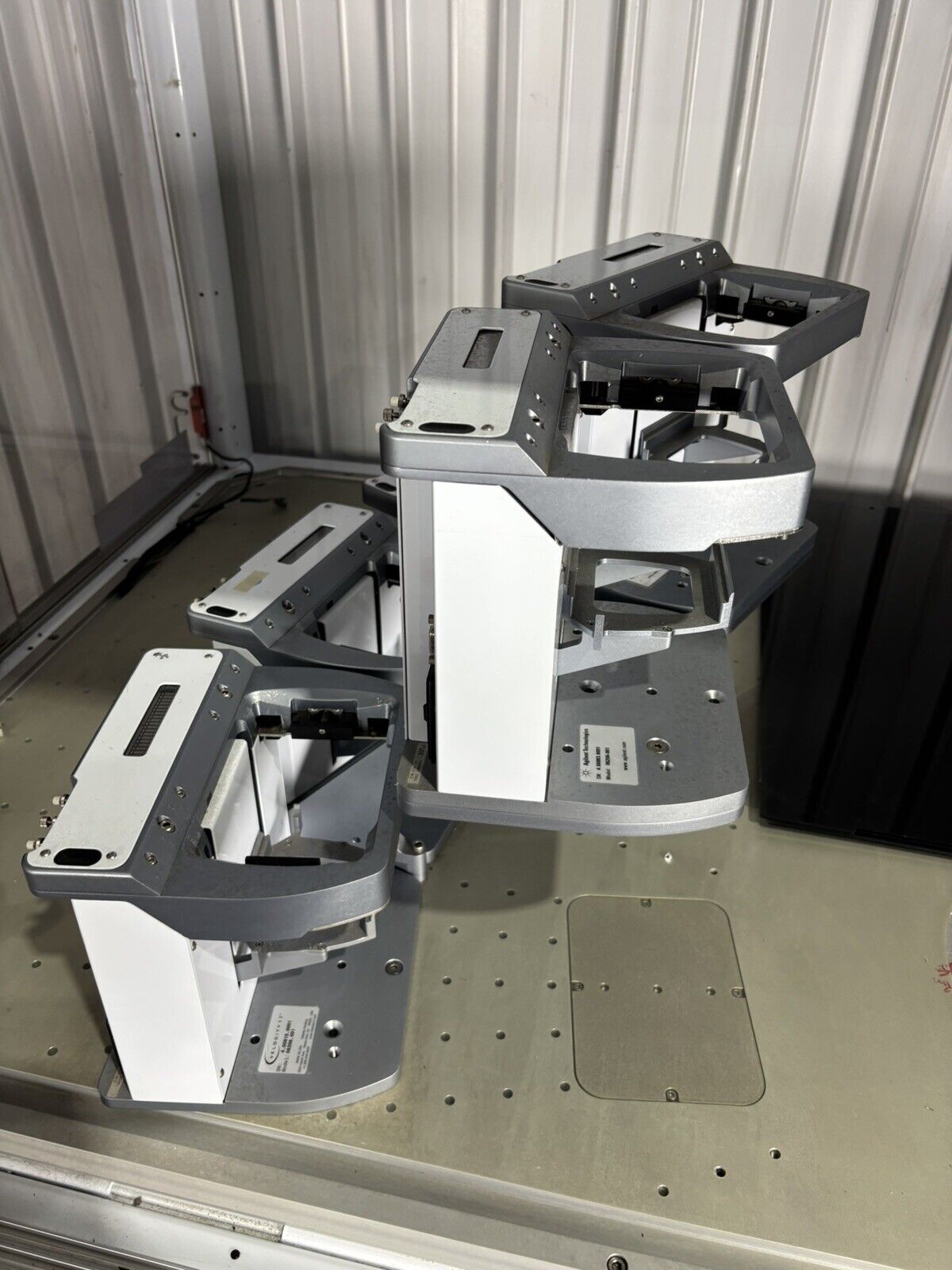 Agilent Biocel 1200 Liquid Handling Workstation W/ Asyst AXYS 21 Velocity Stack