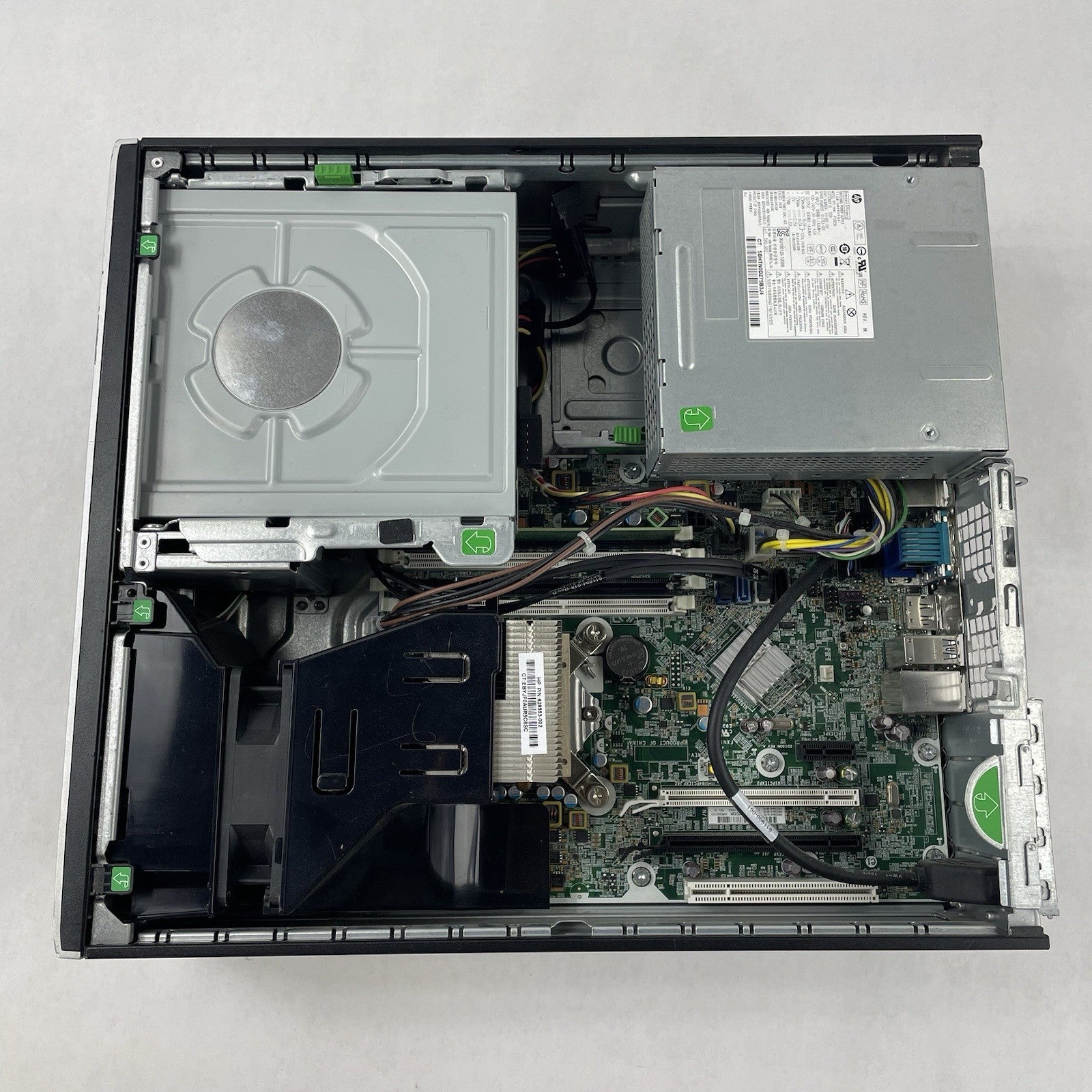 HP Compaq Elite 8300 SFF i3-3220 3.30 GHz 4 GB RAM No HDD/OS8