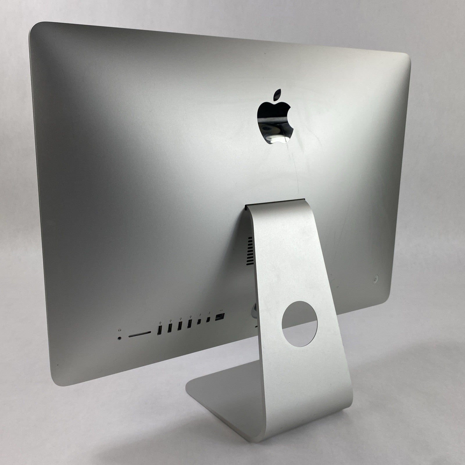 Apple A1418 iMac 21.5" 2013 2.7GHz Core i5 16GB RAM 1TB HDD Fusion macOS 10.15.810