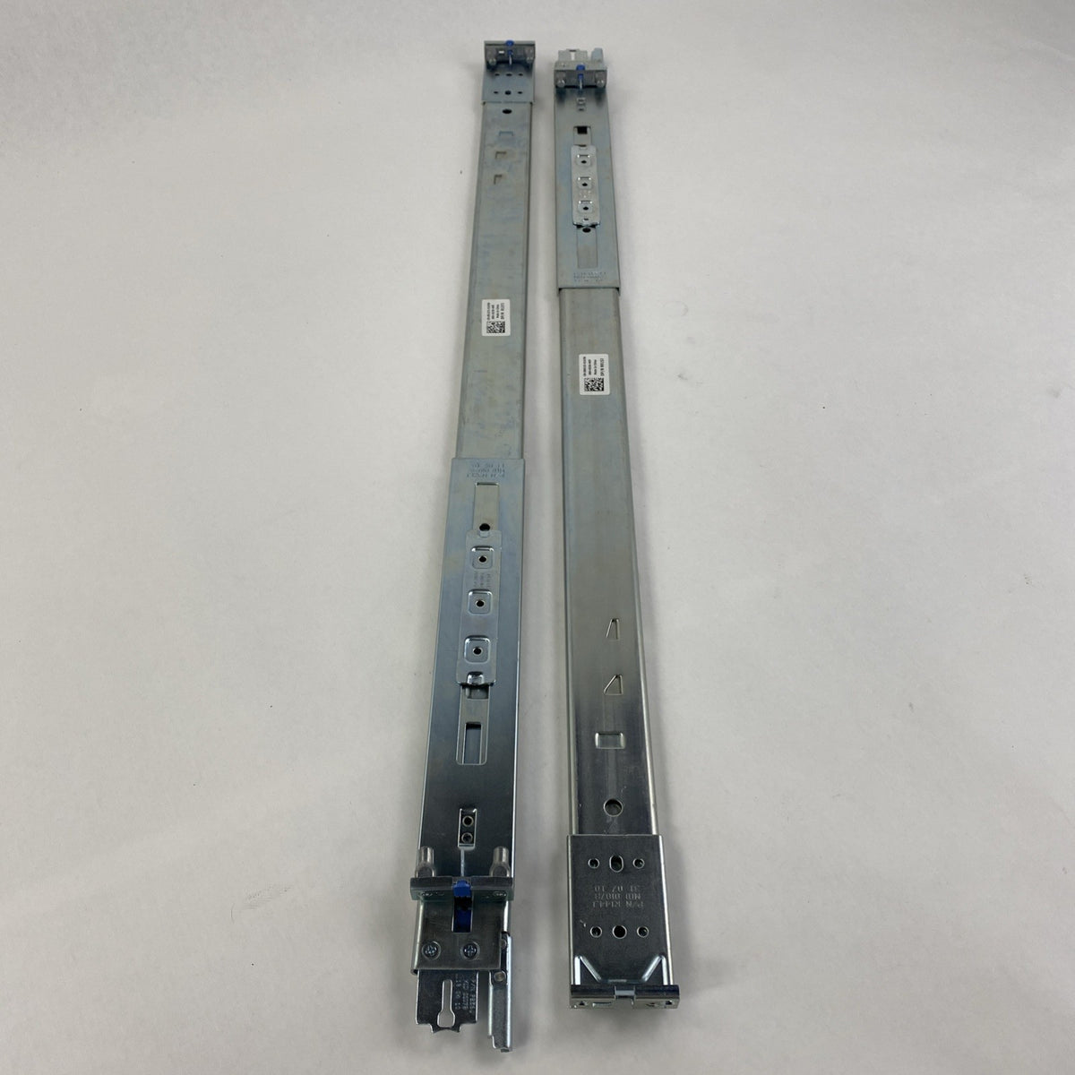 Dell N921J 31.5" Sliding Server Rails for 42U Server Rack2
