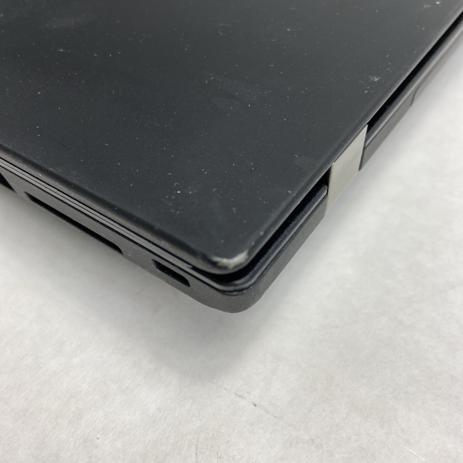 Lenovo ThinkPad T480 Intel Core i5 8350U 1.70GHz 8GB RAM 14" No HDD/OS/Battery