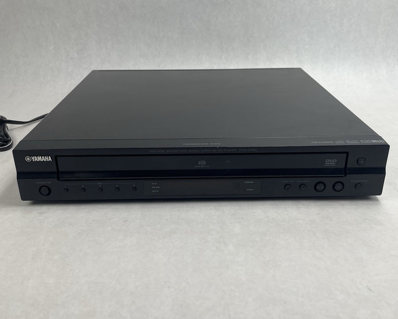 Yamaha  DVD-C750 DVD Player 5-Disc Progressive Scan Natural Sound