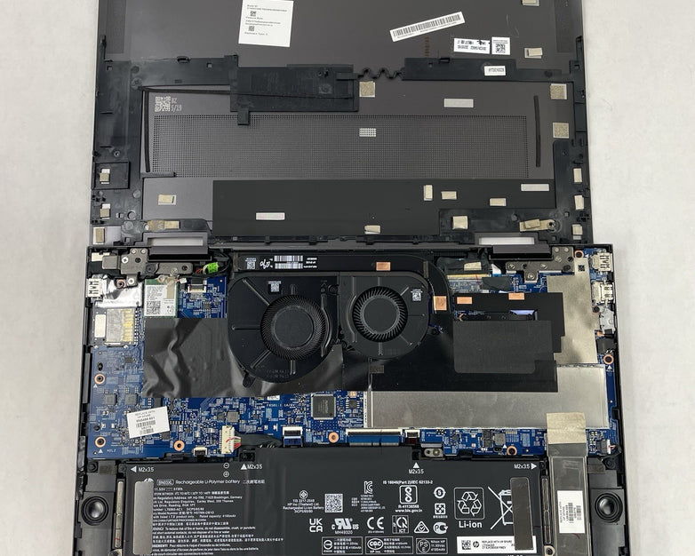 HP Envy x360 15.6" Ryzen 7 5700U 1.80 GHz 16 GB RAM No SSD/OS/AC - Bottom Panel