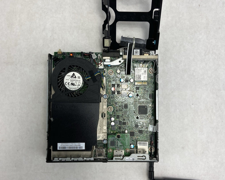 Lenovo ThinkCentre M75Q-1 MFF AMD Ryzen 5 Pro 3400GE 3.3GHz 8GB RAM No AC/HDD/OS