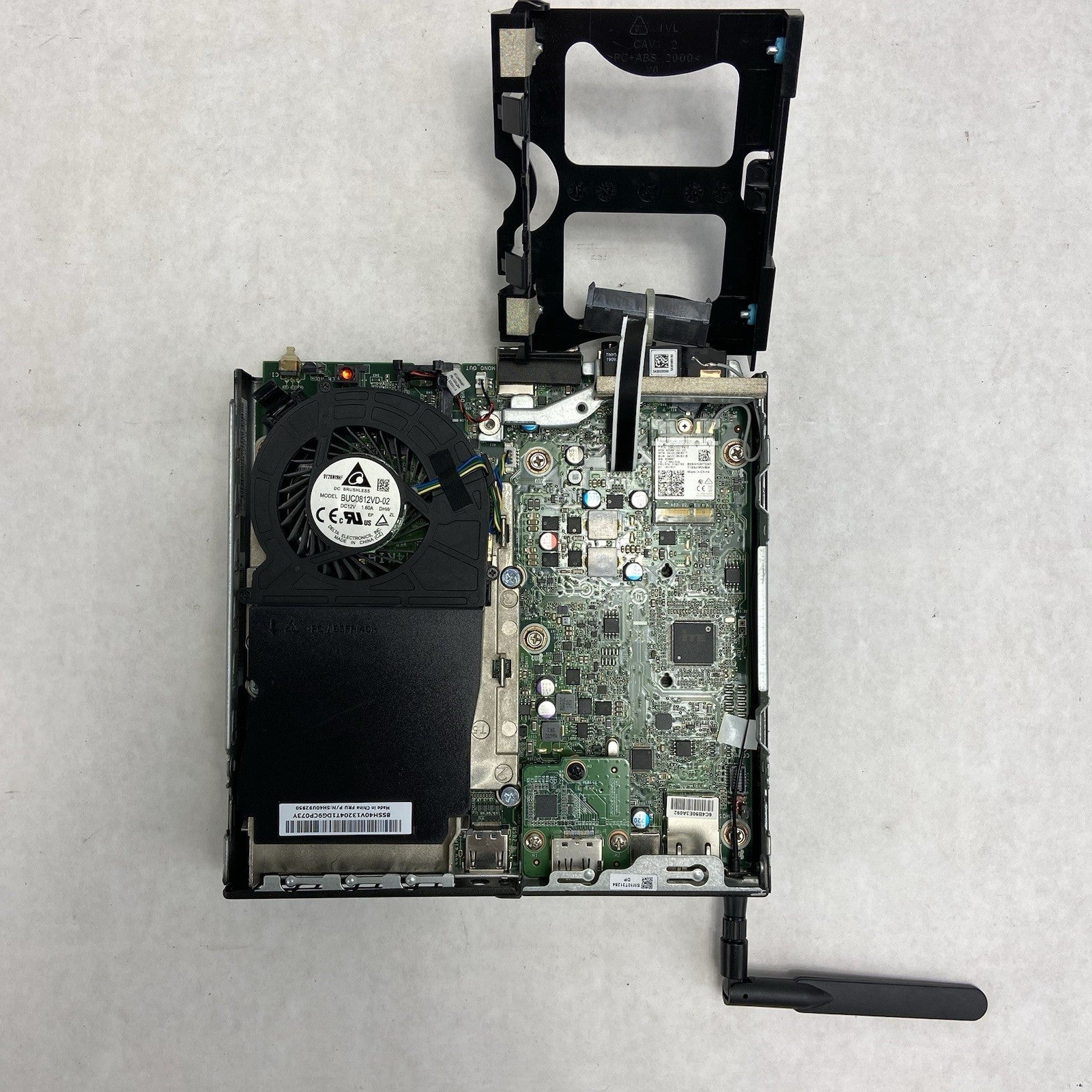 Lenovo ThinkCentre M75Q-1 MFF AMD Ryzen 5 Pro 3400GE 3.3GHz 8GB RAM No AC/HDD/OS10
