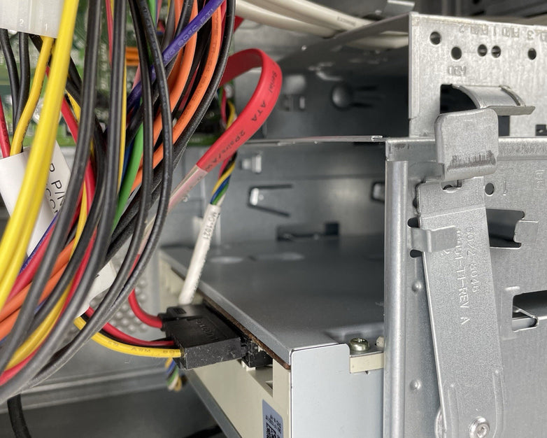 HP Pavilion P6000 MT AMD Athlon 2 x4 820 2.80 GHz 6 GB RAM No HDD No OS