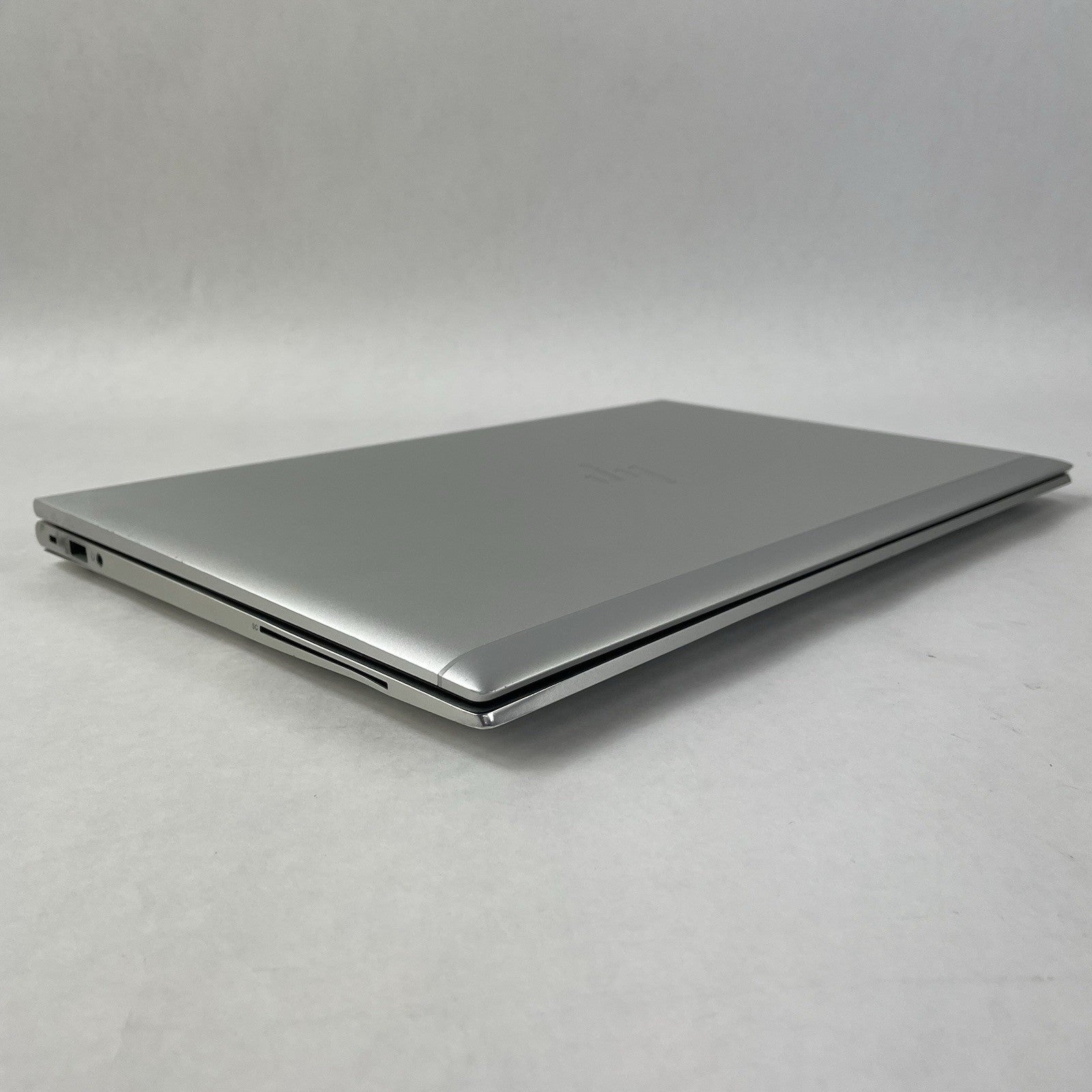 HP EliteBook 850 G8 15.6" i5-1145G7 2.60 GHz 8 GB RAM No SSD/OS/AC - Key READ13
