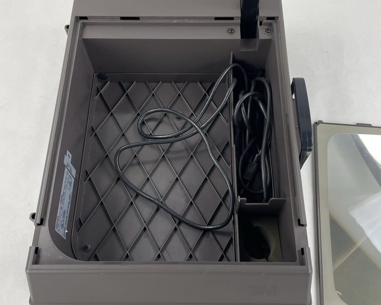 3M 2000AG Overhead Projector For Parts Not Working