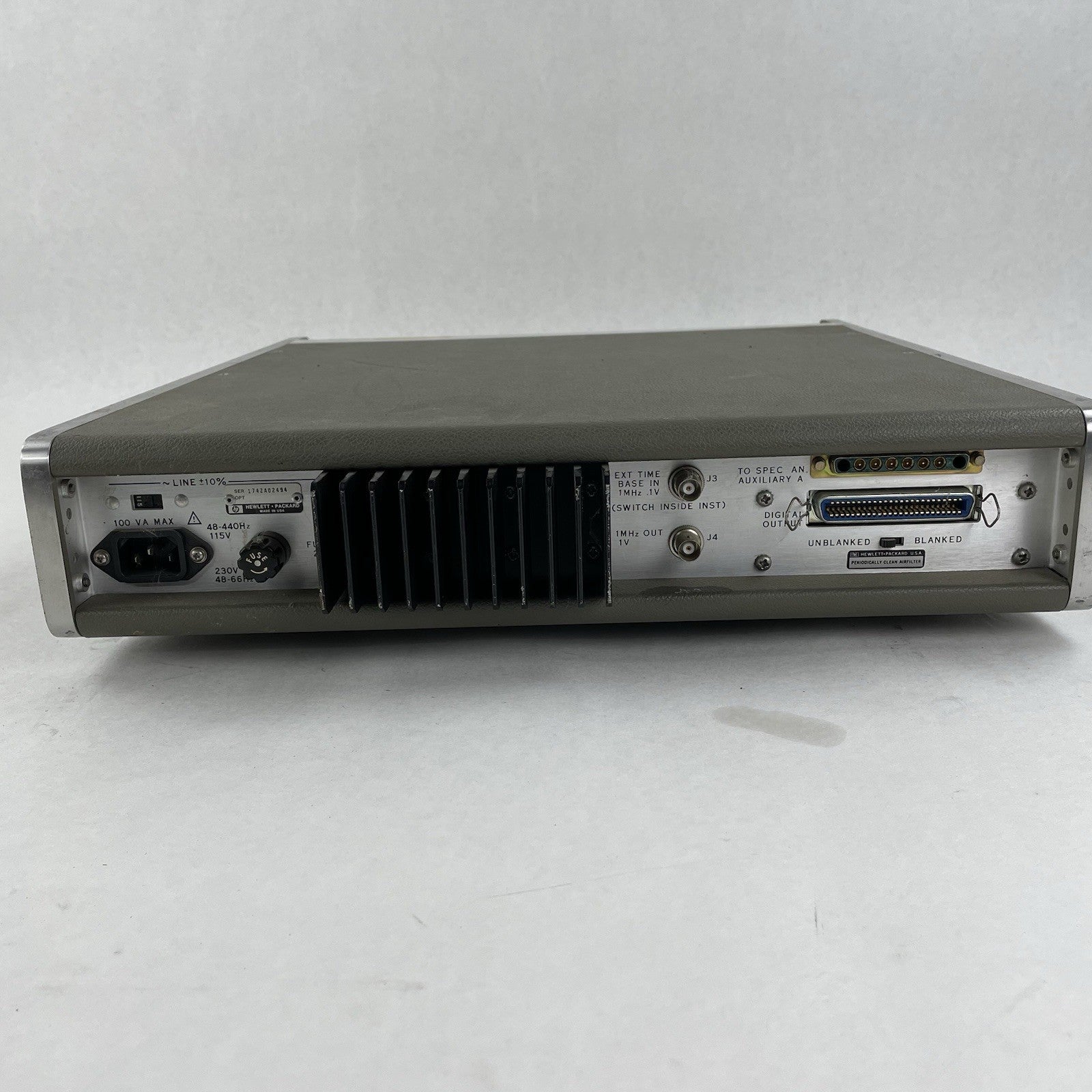 Hewlett-Packard HP 8443A Tracking Generator Counter .5 1300MHz Untested
