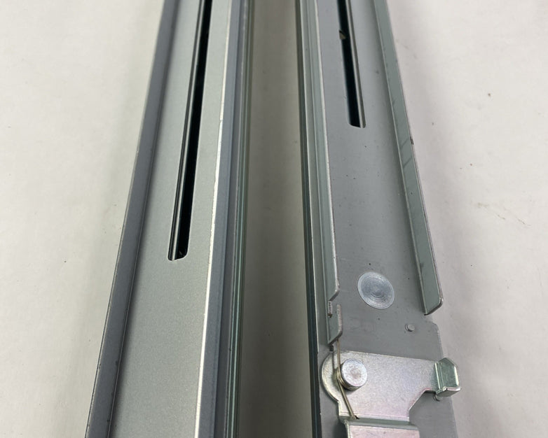 IBM 68Y9724 68Y9725 Right and Left Sliding Rails