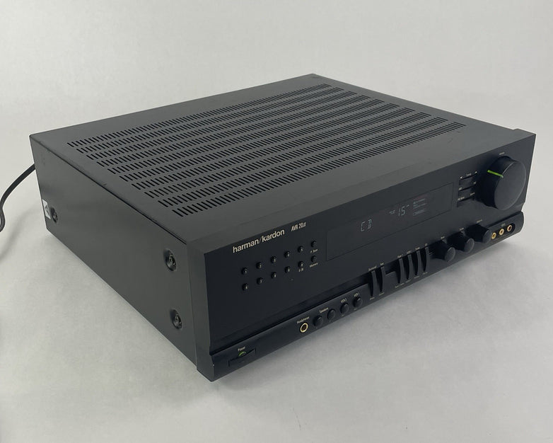 Harman Kardon AVR 20II 5.1 A/V Receiver - Tested