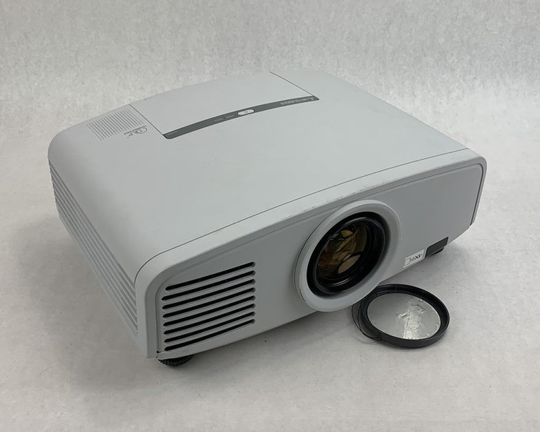 Mitsubishi XD1000U Projector - Parts or Repair
