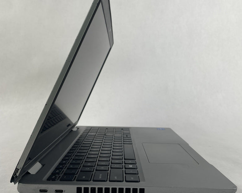 Dell Latitude 5520 15.6" i5-1135G7 2.40 GHz 8 GB RAM No SSD/OS/AC/Batt - READ
