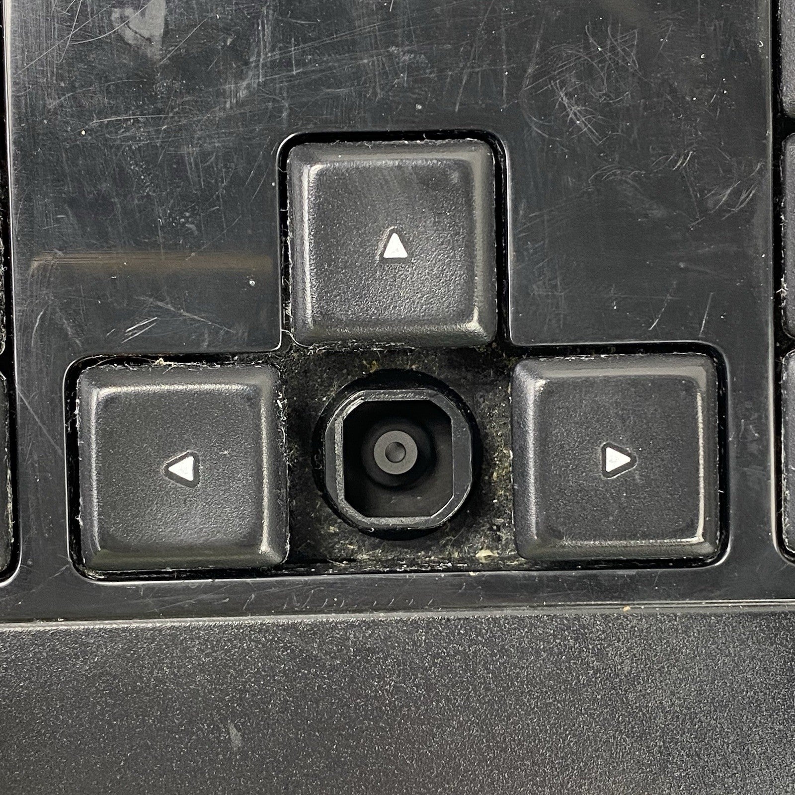 Logitech K520 Y-R0012 Wireless Keyboard No USB Dongle Power Tested - Lot of 4
