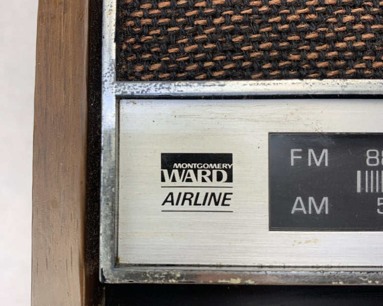 Vintage Montgomery Ward Airline Electronic GEN-1743A  AM/FM Receiver - Tested