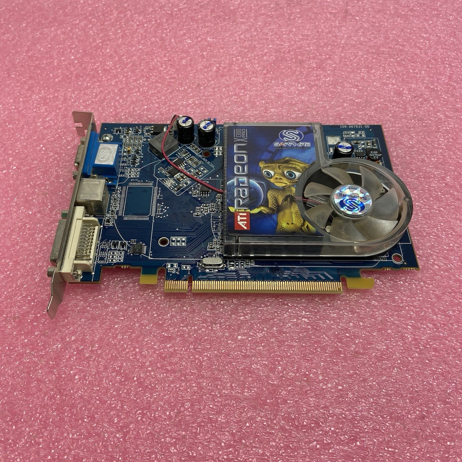 ATI Radeon X1300Pro 256MB V/D/O PCIe Graphics Card 109-A67631-004