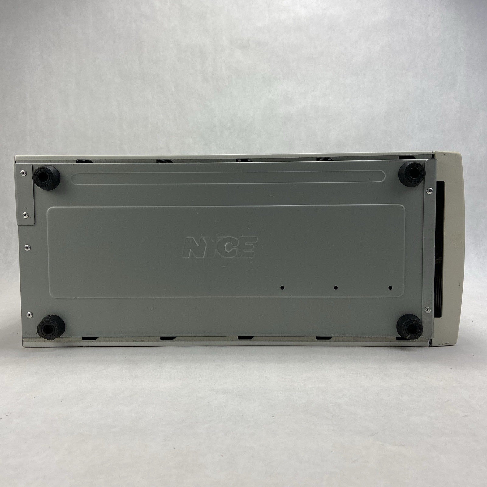 Vintage Quantex Mid Tower ATX Computer Case FSP Group FSP250-60GTW6