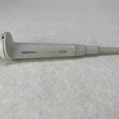 Eppendorf Reference Adjustable Volume Single Channel Pipette 50-200 uL