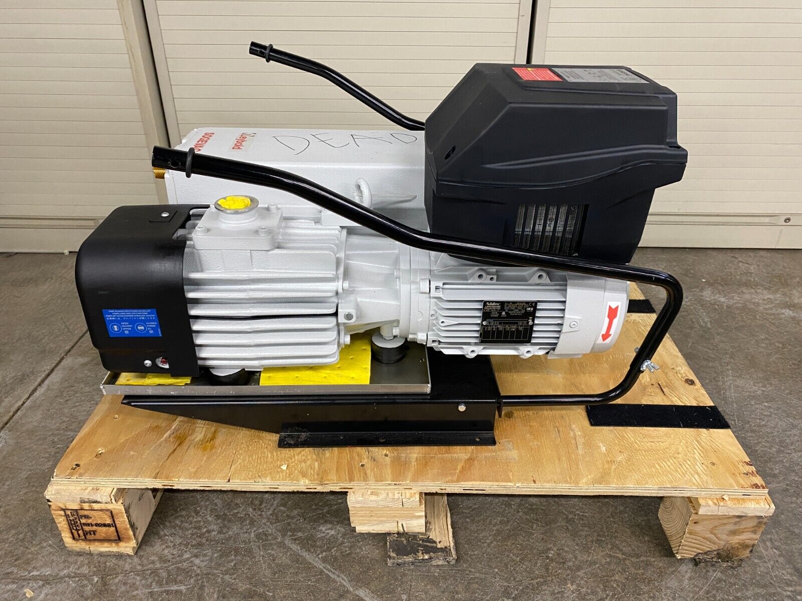 Sogevac Leybold SV120BIFC 960563V3002 Vacuum Pump - Parts or Repair