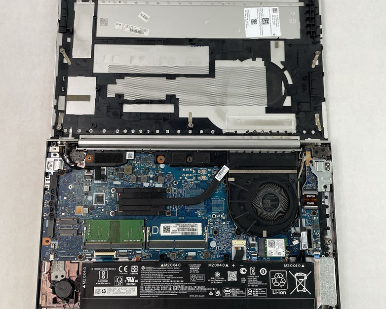 HP EliteBook 850 G8 15.6" i5-1145G7 2.60 GHz 8 GB RAM No SSD/OS/AC- Bent SC Slot