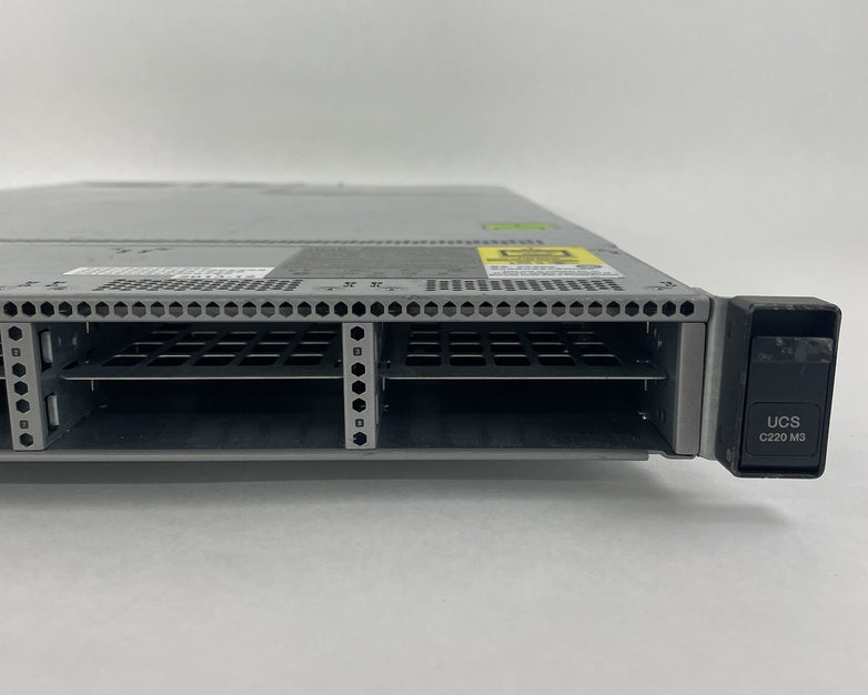 Cisco UCSC-C220-M3S 2x Xenon XS-2643 3.3GHz 32GB Ram - Tested