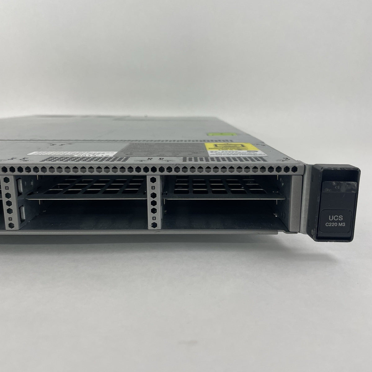 Cisco UCSC-C220-M3S 2x Xenon XS-2643 3.3GHz 32GB Ram - Tested2