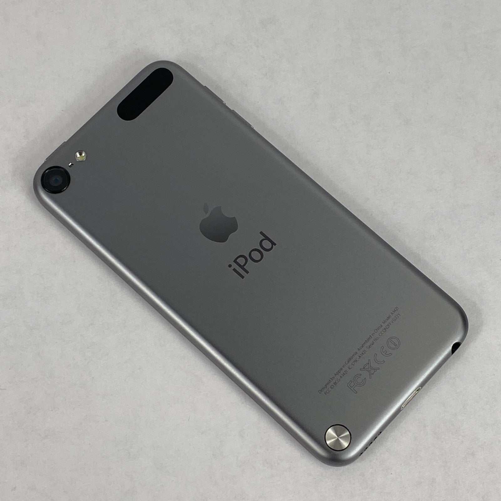 Apple iPod Touch 5th Gen A1421 16GB 4" Space Gray Slate9