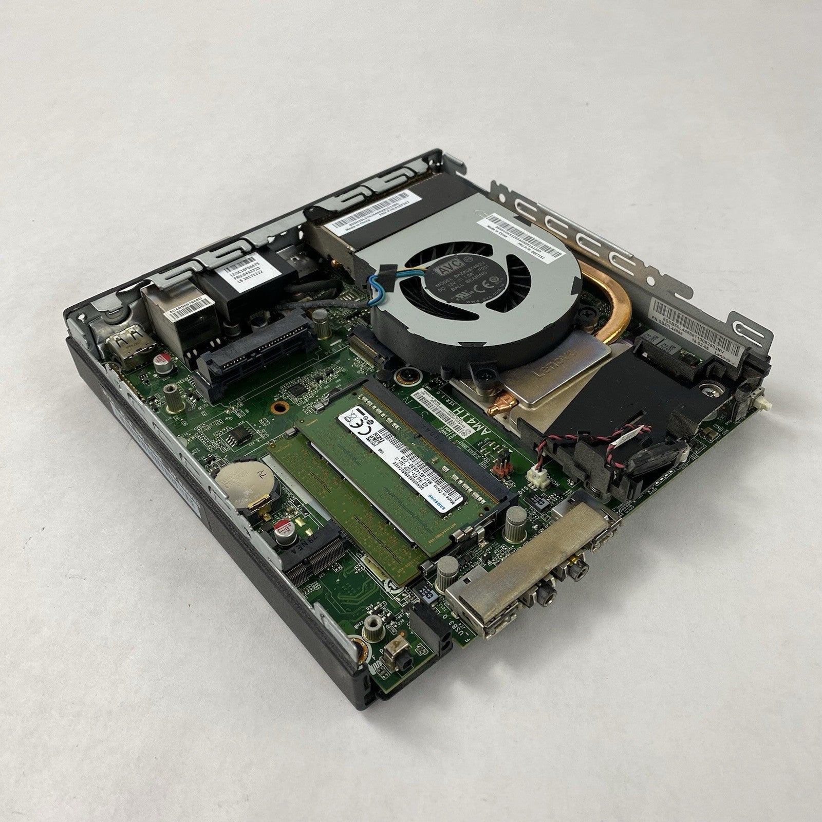 Lenovo ThinkCentre M715Q Micro AMD Pro A10-9700E 3GHz 8GB RAM No HDD/OS/AC