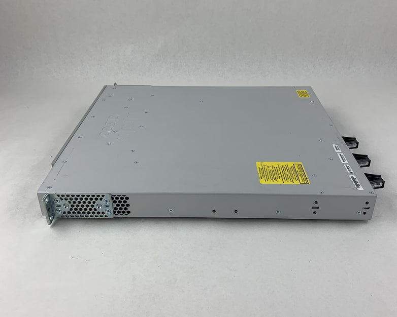 Cisco C9300-48UN-A 48-Port UPoE Network Advantage Switch Tested No Power Supply