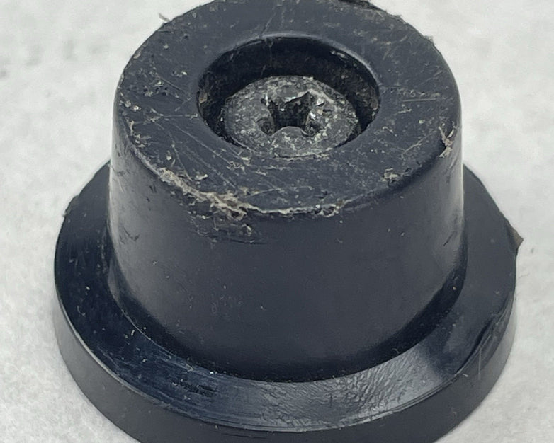 Sansui 441 Feet and Screws