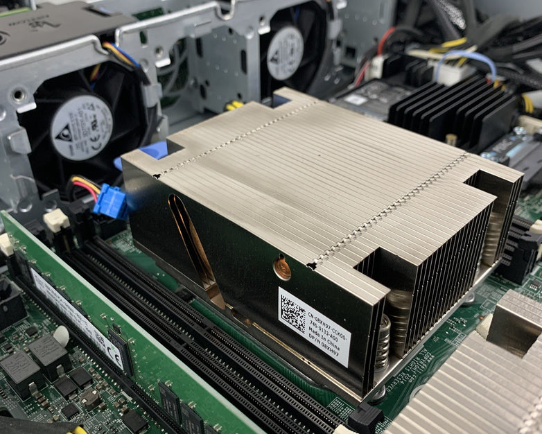 Dell EMC Poweredge R530 2x Xeon E5-2620v3 2.4 GHz 32 GB Ram No OS No HDD No PSUs
