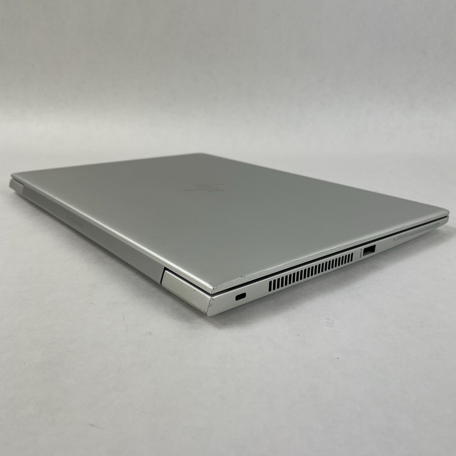 HP MT44 Thin Clinent 14" AMD Ryzen 3 Pro 2300U 2.00 GHz 8 GB RAM No SSD/OS/AC11