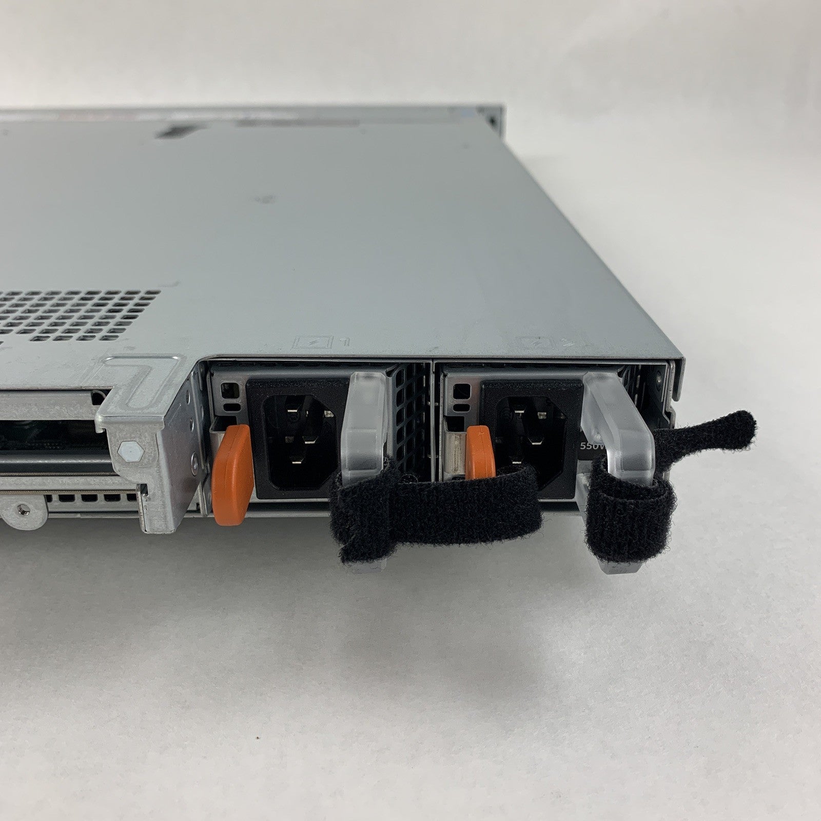 Dell PowerEdge R440 2x Xeon Silver 4110 2.1 GHz 128 GB RAM No HDD NO OS