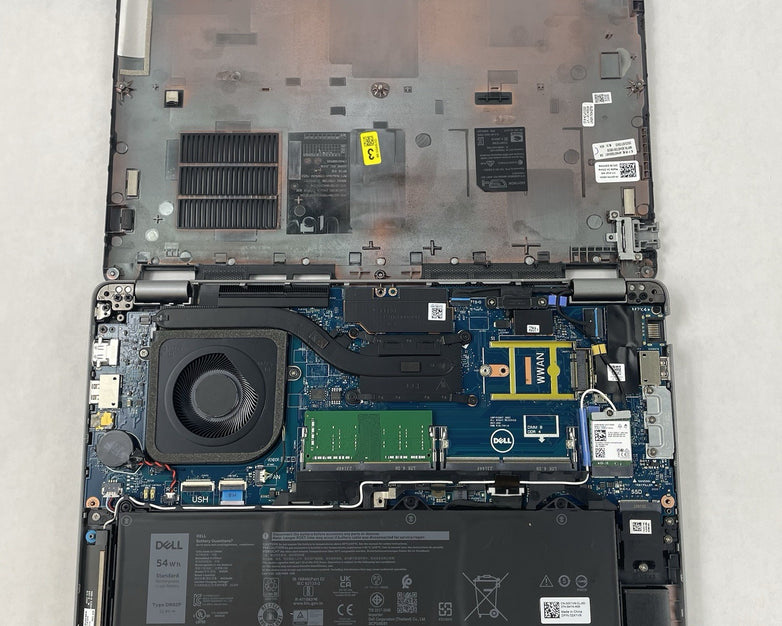 Dell Latitude 5440 14" i5-1345U 4.35 GHz 8 GB RAM No SSD/OS/AC