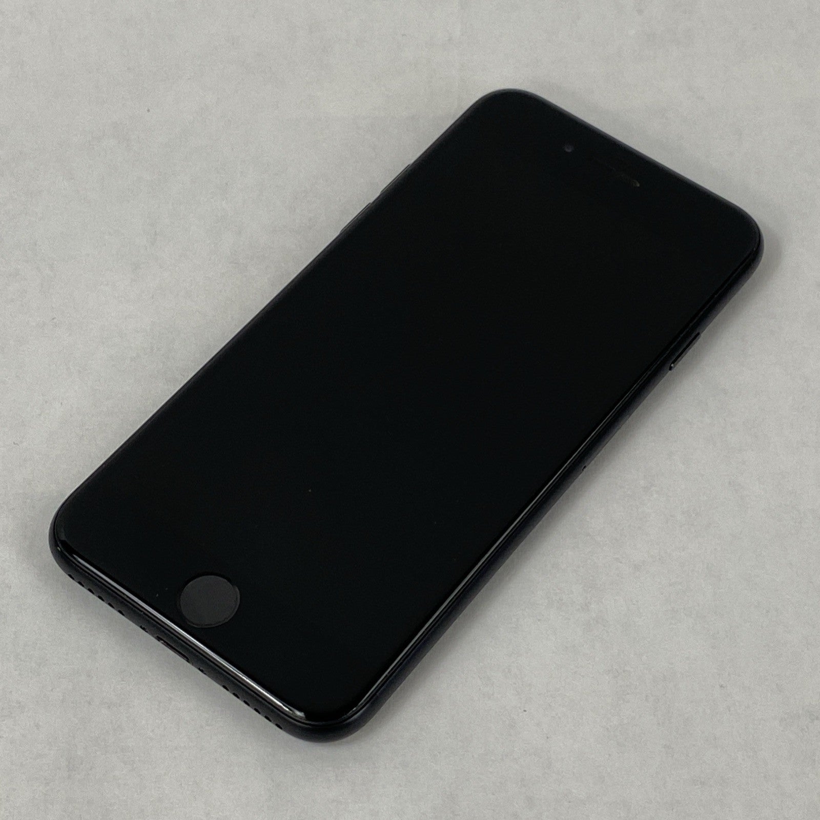 Apple iPhone SE 2nd Gen A2275 128GB Unlocked 4.7" Black IOS 26.0.14