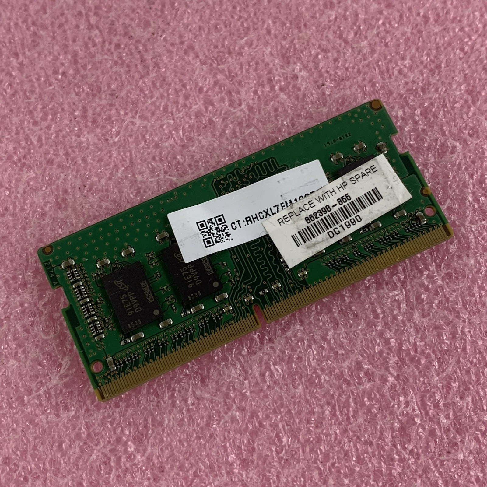 Micron MTA8ATF1G64HZ-2G6E1 8 GB 1Rx8 PC4-2666V-SA2-11 SODIMM Laptop Memory Ram4