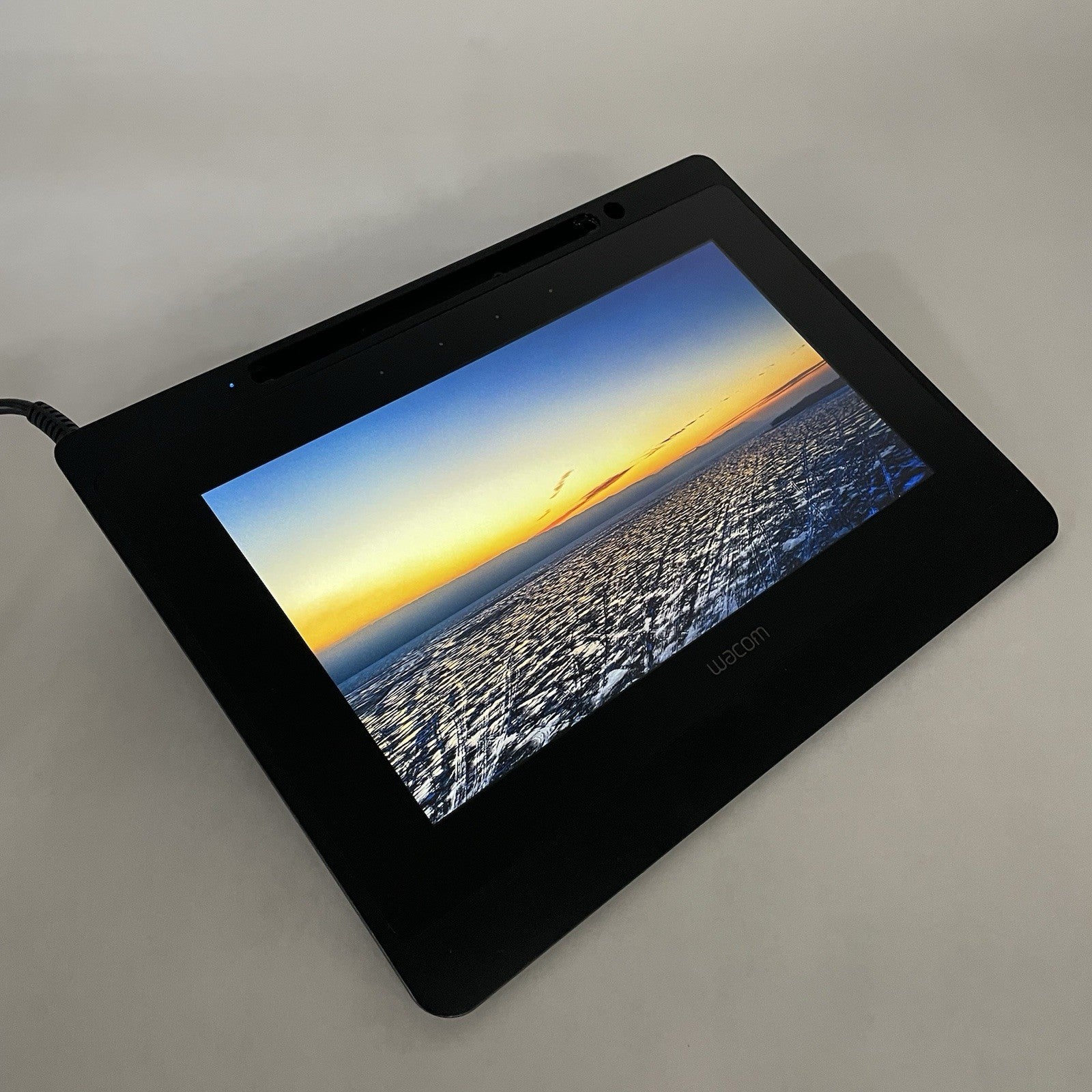 Wacom DTU-1141B 10.1" FHD Drawing Tablet - READ1